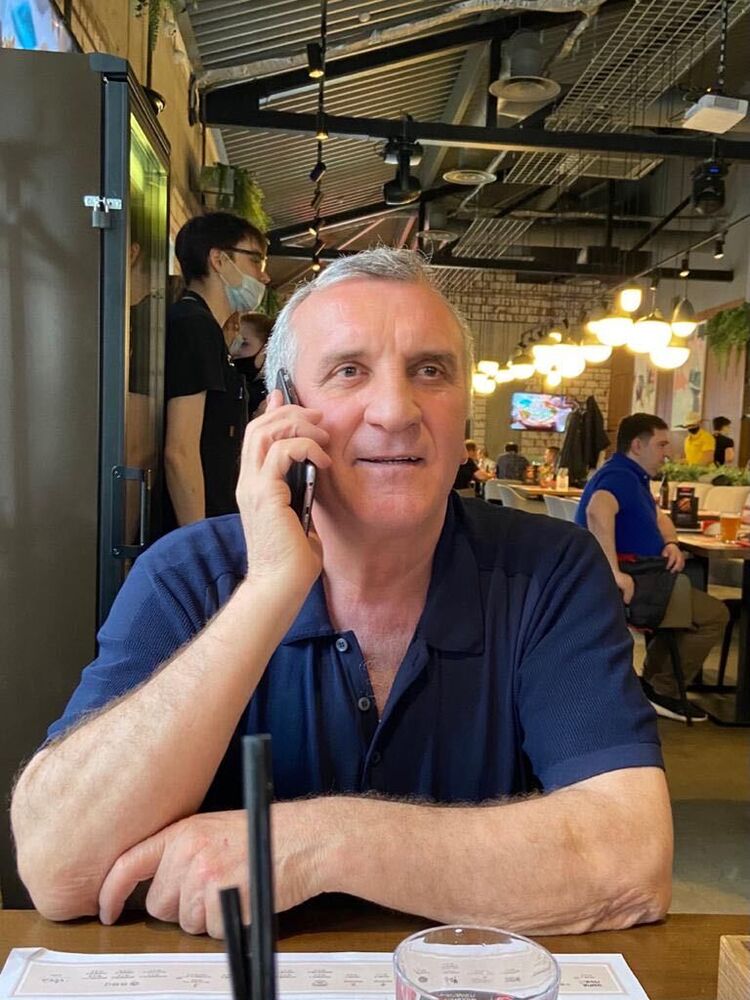  41639673  Osman, 63 ,    -