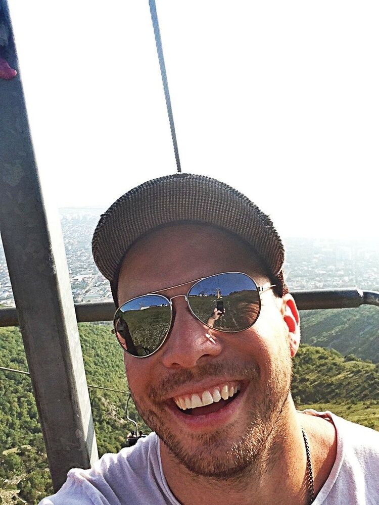  -,   , 37 ,   