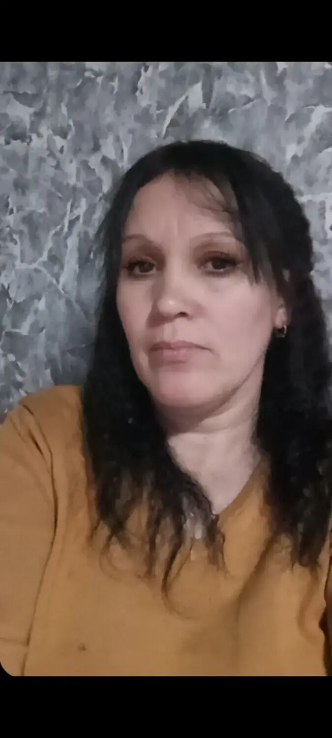  ,   Olesea, 40 ,   ,   