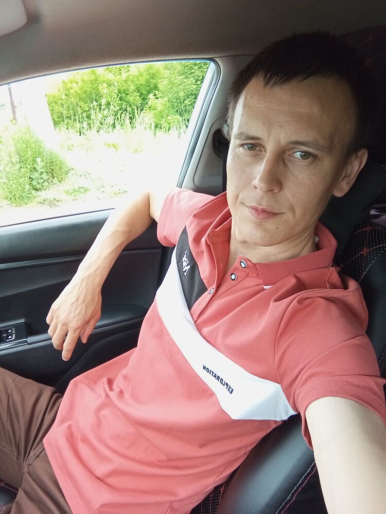  52136543  Aleksandr, 33 ,    