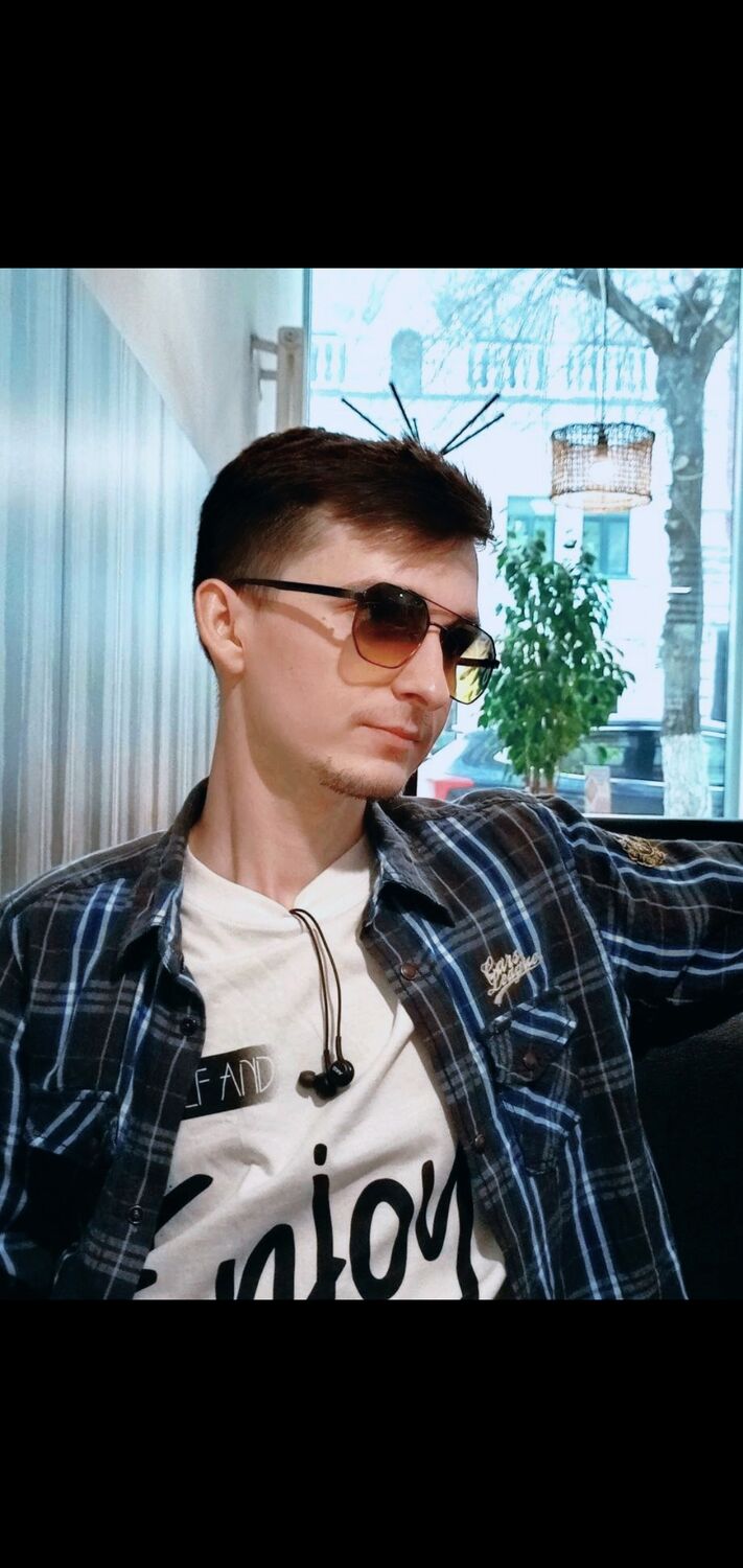  54304613  Alex, 30 ,    