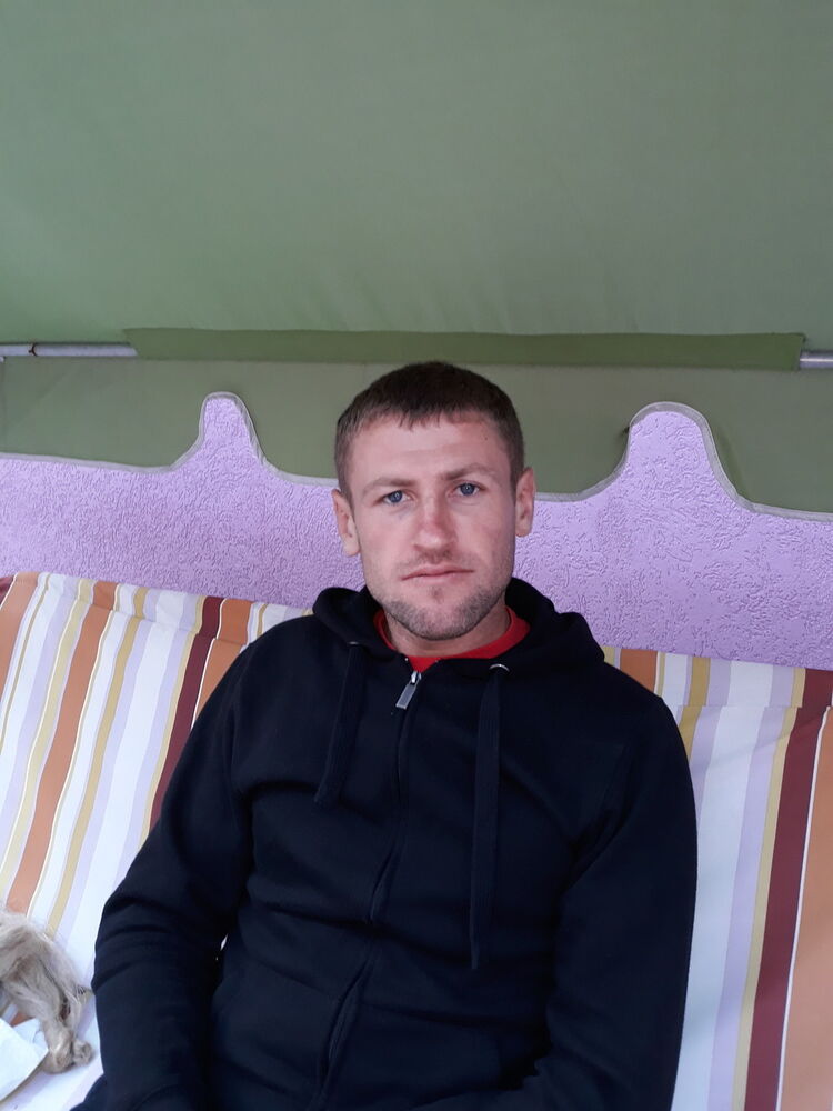 ,   Alex, 40 ,   ,   , c 