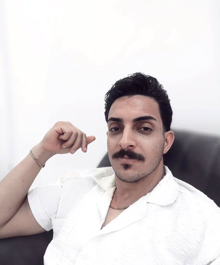  ,   Amir, 26 ,   ,   