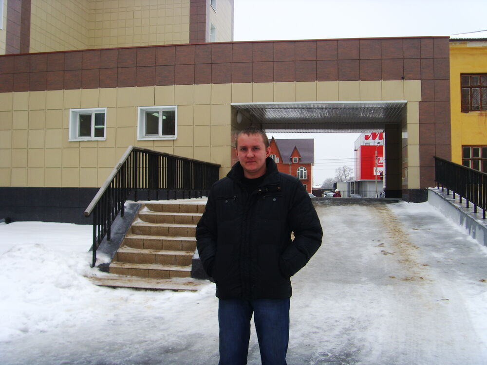  53422503  Vitaly, 80 ,    