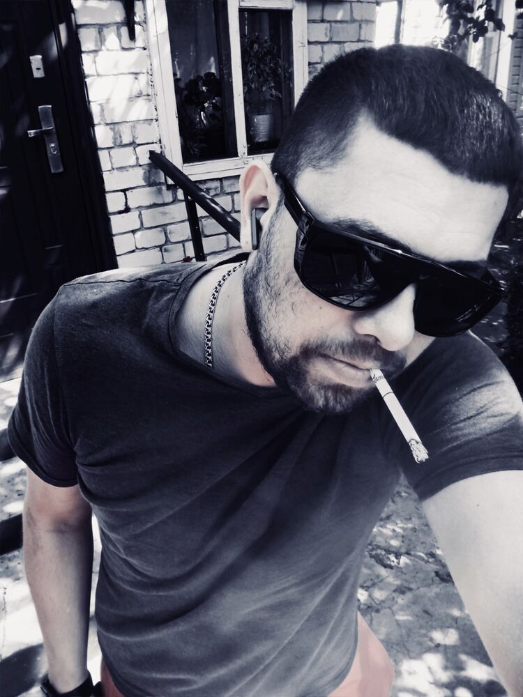  ,   Max, 33 ,   ,   , c 