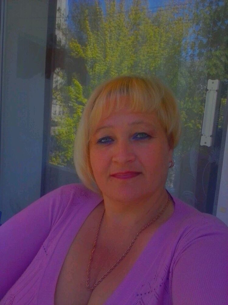  10766343  Lubov, 51 ,    