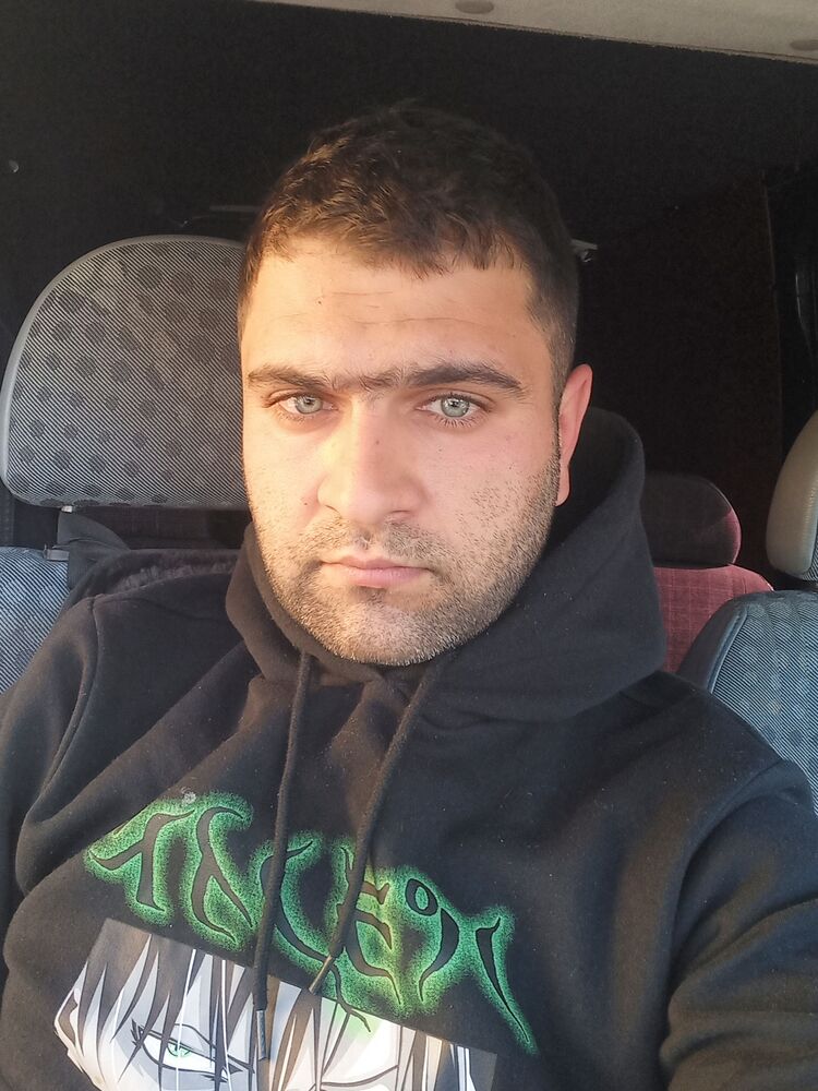  33788743  Andrey, 34 ,    