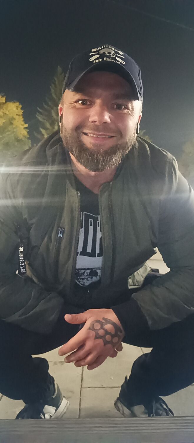  ,   Kostya, 37 ,   ,   , c 