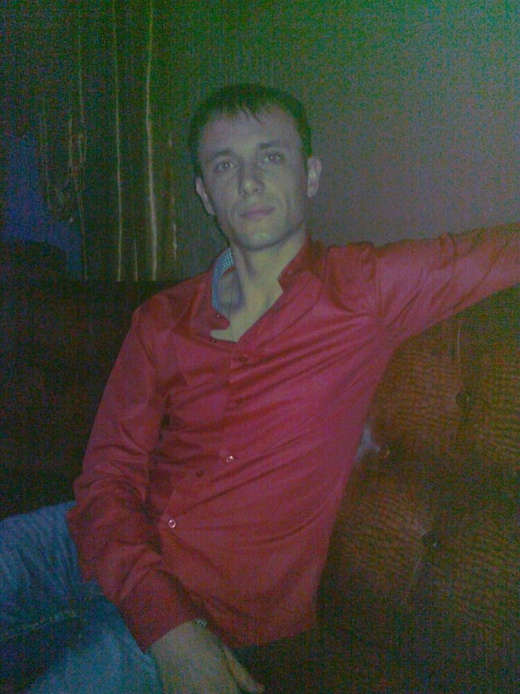  12601453  Denis, 40 ,    