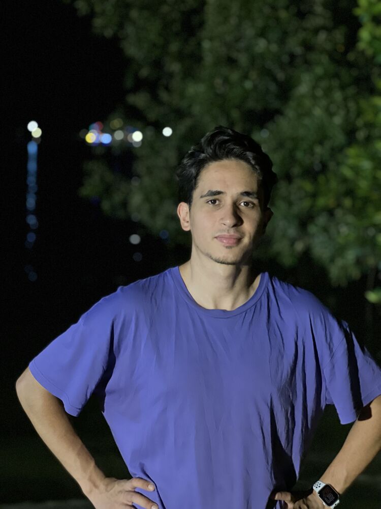  30558733  Yigit, 26 ,    