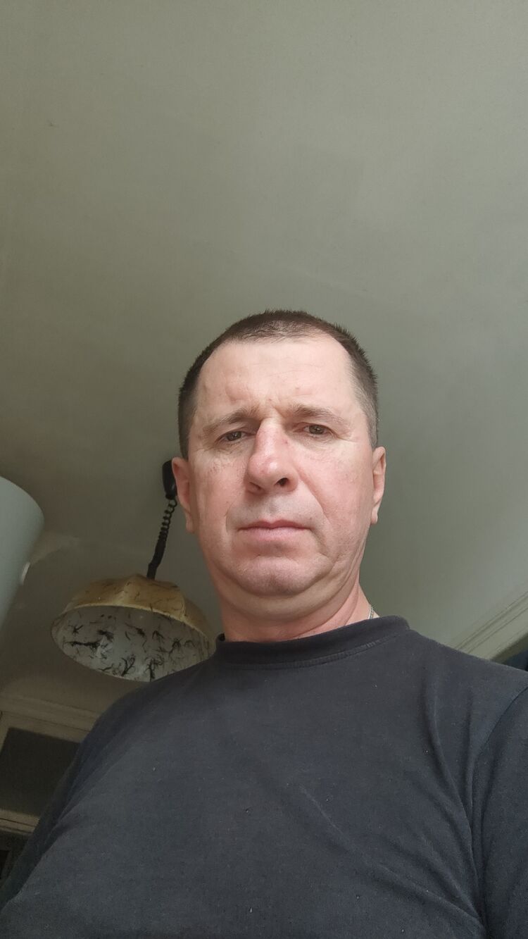  27117043  Andrei, 51 ,    