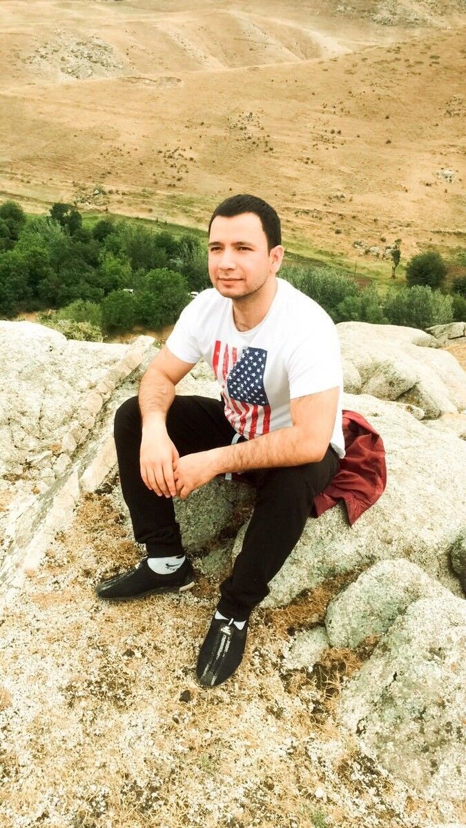  ,   Timur, 34 ,   