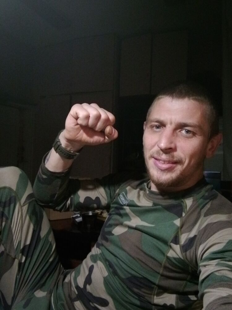  30931423  Aleksei, 35 ,    