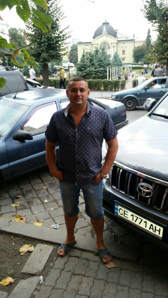  ,   Nik, 47 ,   