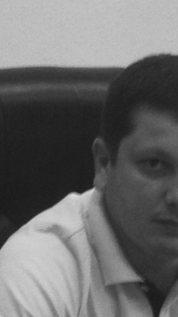  ,   NorvaD, 43 ,   ,   , c 