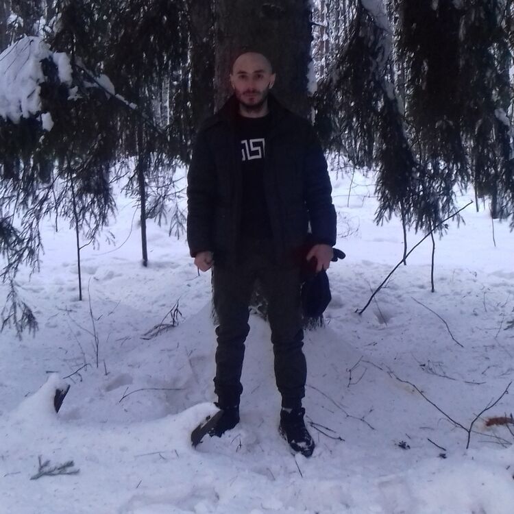  -,   Edgar, 40 ,   ,   , c 