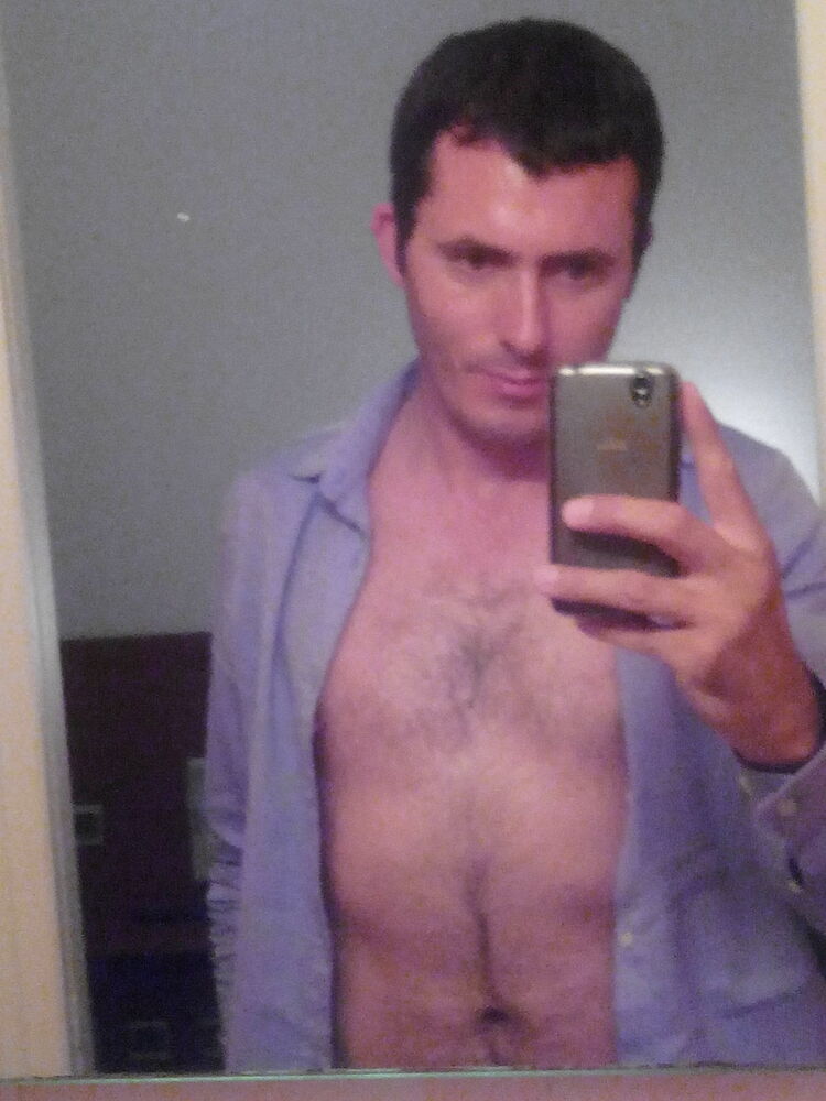  ,   Damien, 40 ,   ,   , c 