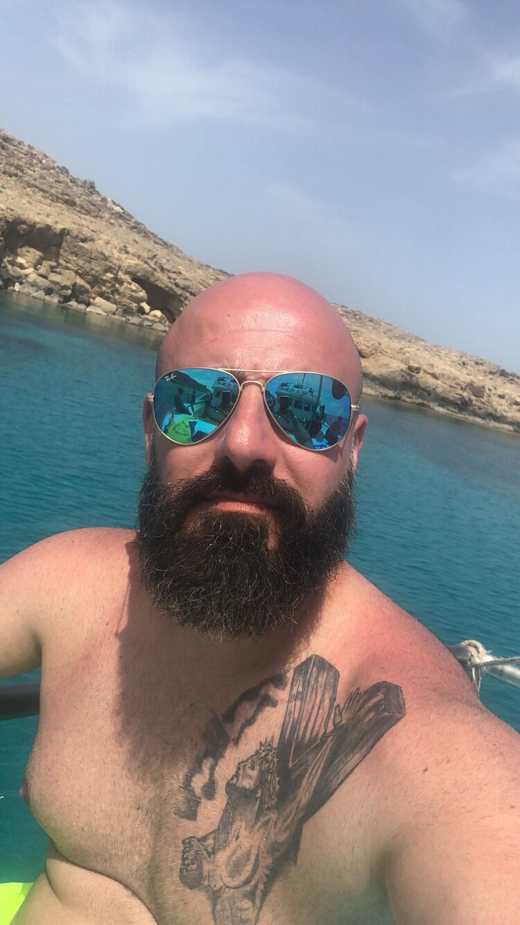  27409663  Nadim, 44 ,    Beirut