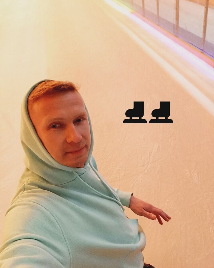  42733943  , 27 ,    