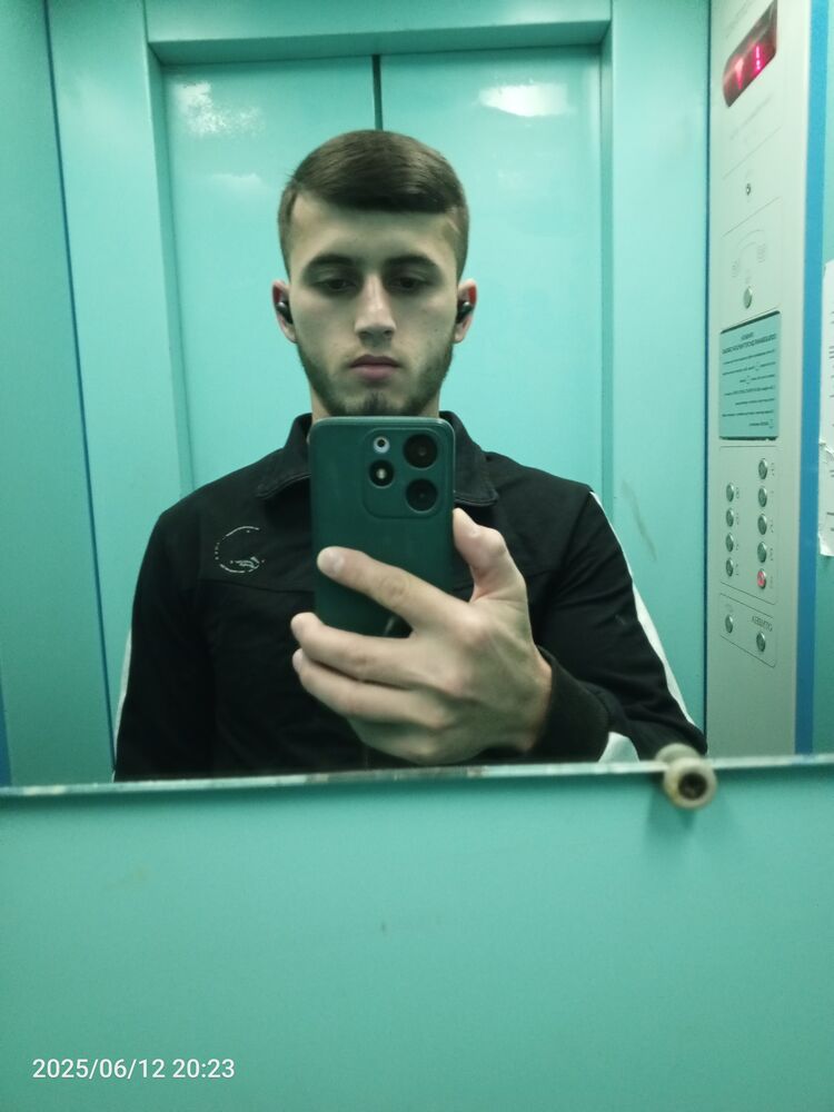  52812313  , 24 ,    -