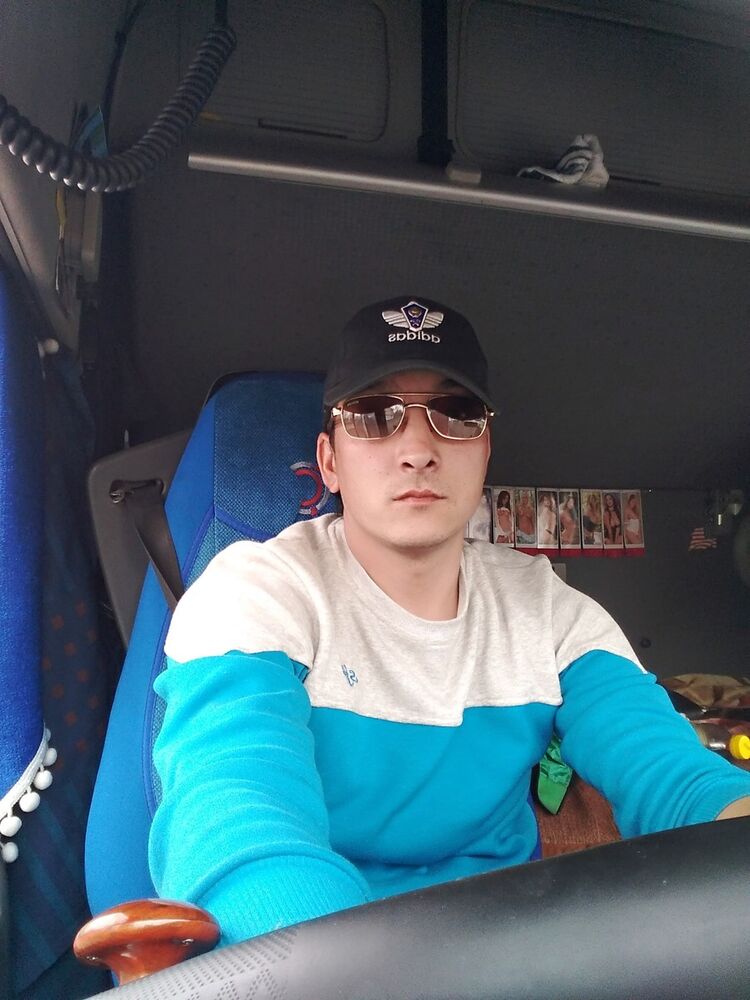  ,   Akima, 37 ,   