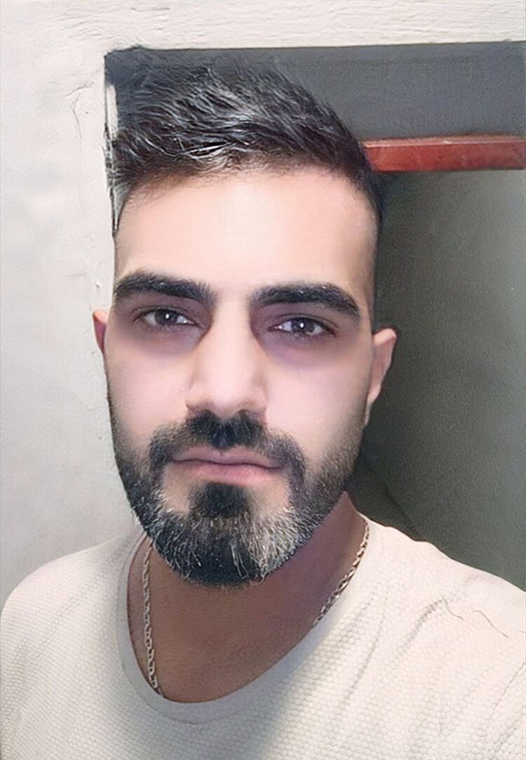  ,   Sultan, 43 ,   ,   