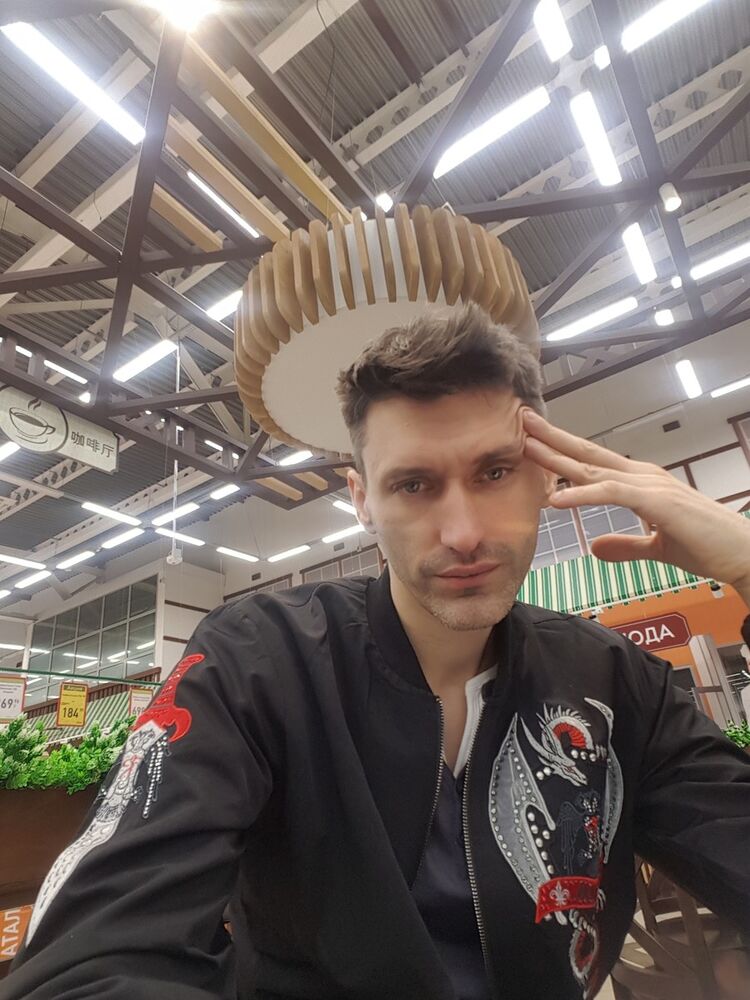 ���� 19359963 ������� Jon, 36 ���, ���� ���������� � �������������