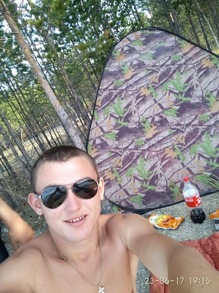  10561883  , 28 ,    