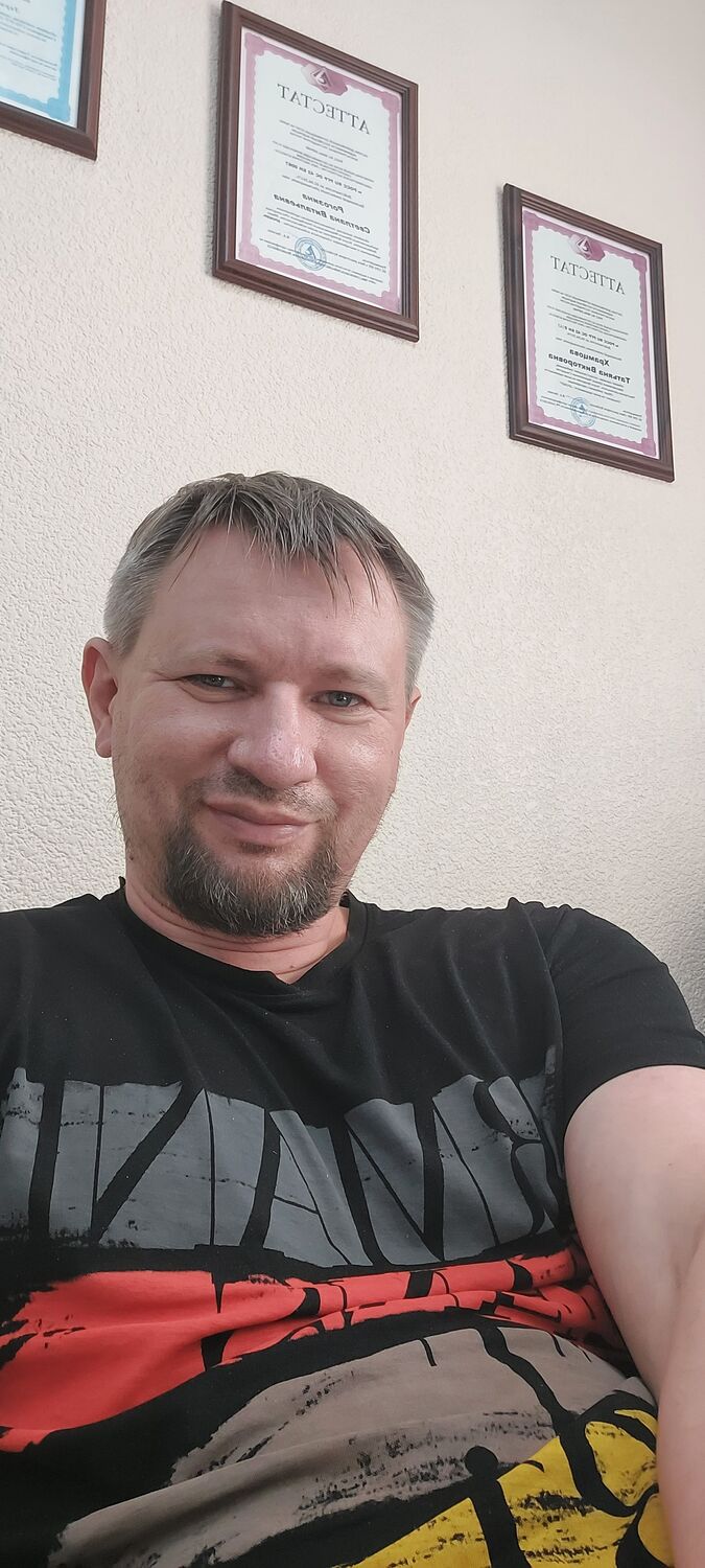  ,   Vito, 44 ,   
