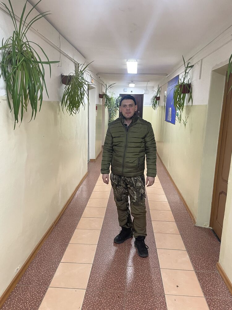  44879783  Ruslan, 38 ,    