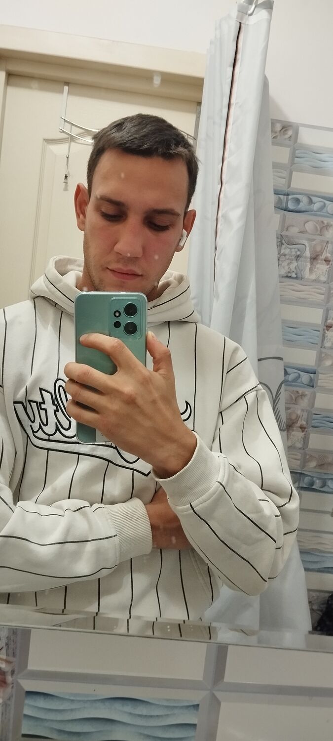  46896023  , 26 ,     