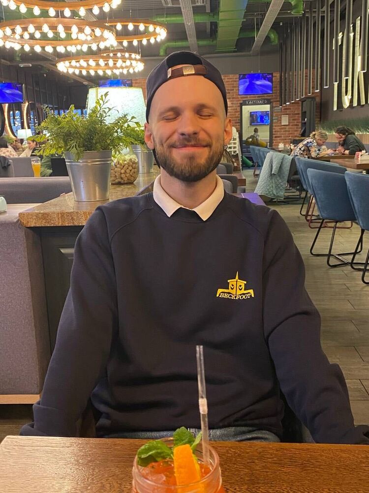  37133623  , 29 ,    -