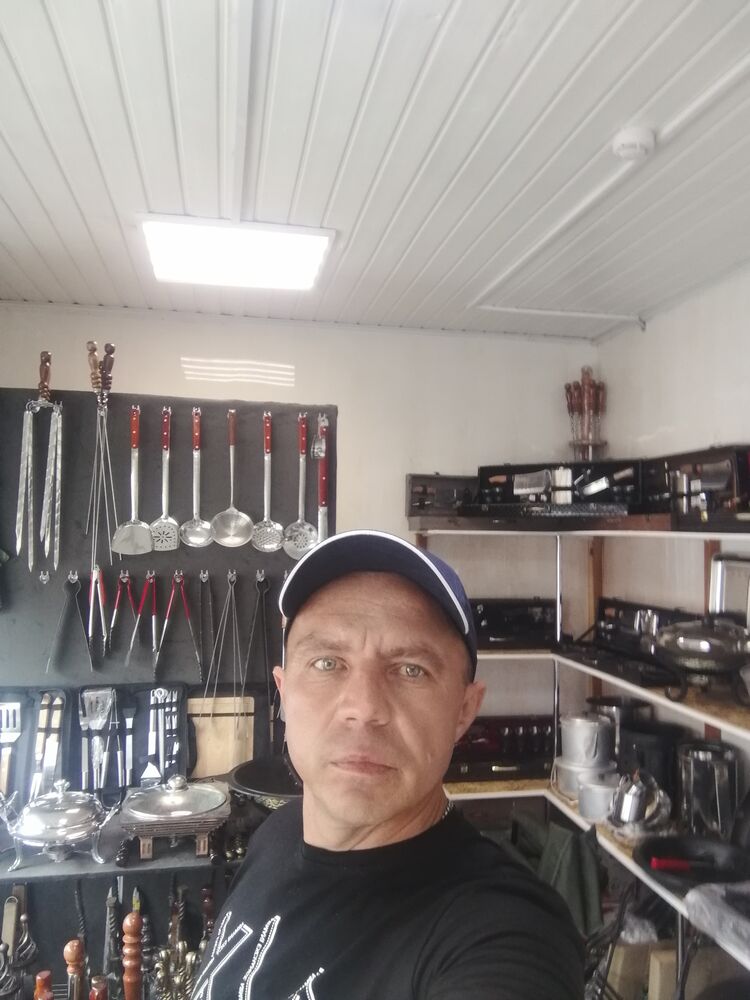  52953073  , 46 ,    