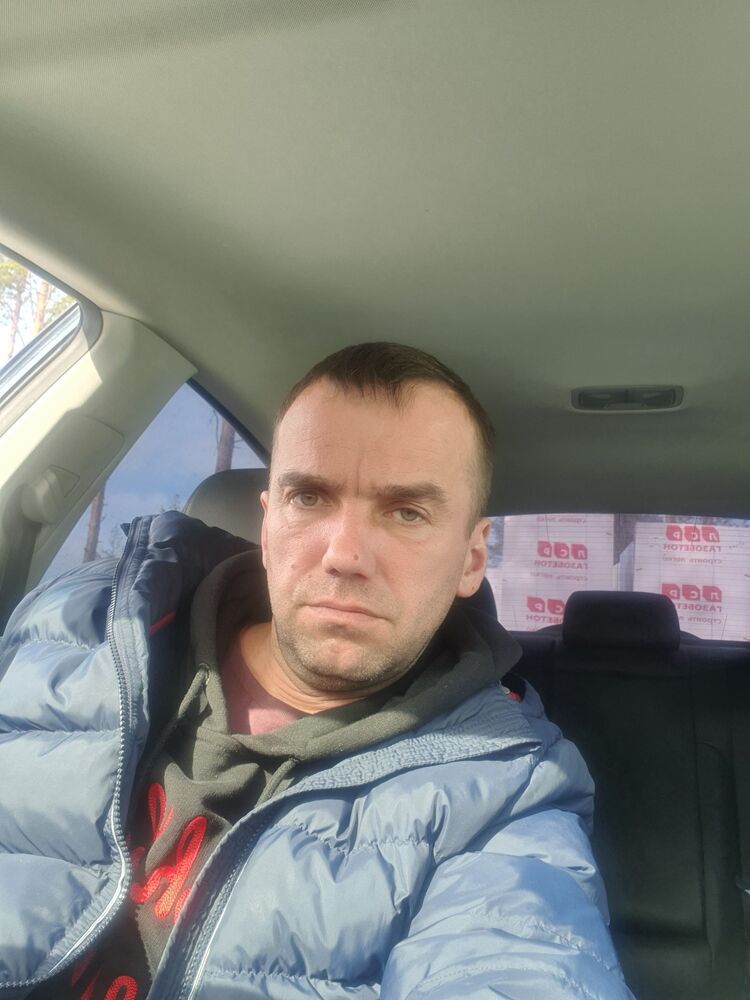  52869353  , 38 ,    -