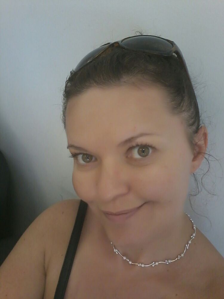 Acala del Rio,   Larisa, 48 ,   ,   , c 