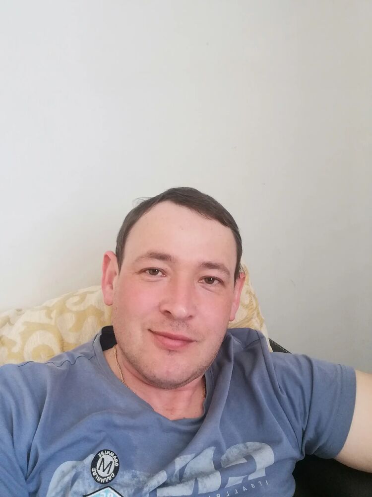  46892433  , 40 ,    