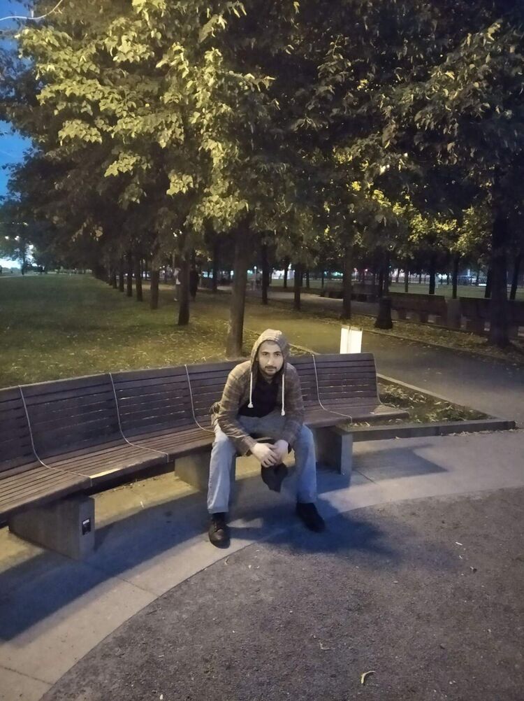  ,   Ali, 37 ,   ,   , c 