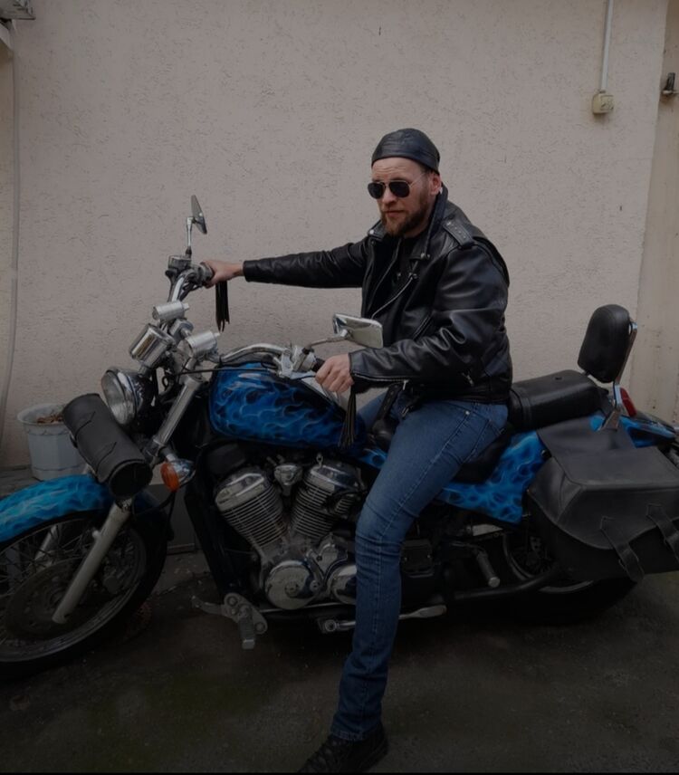 ���������� �����������, ���� ������� Demon, 43 ����, ������������ ��� ������, ����� � ���������, c�������� ���������