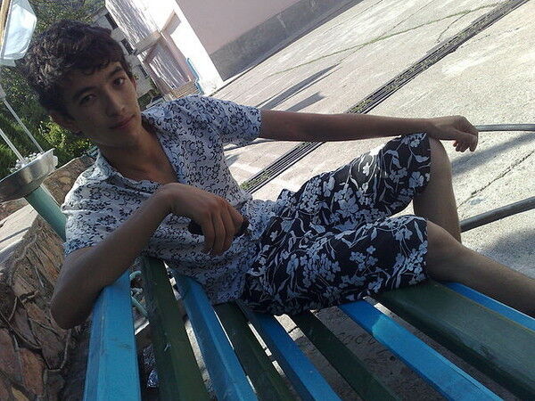  ,   Doston, 35 ,   