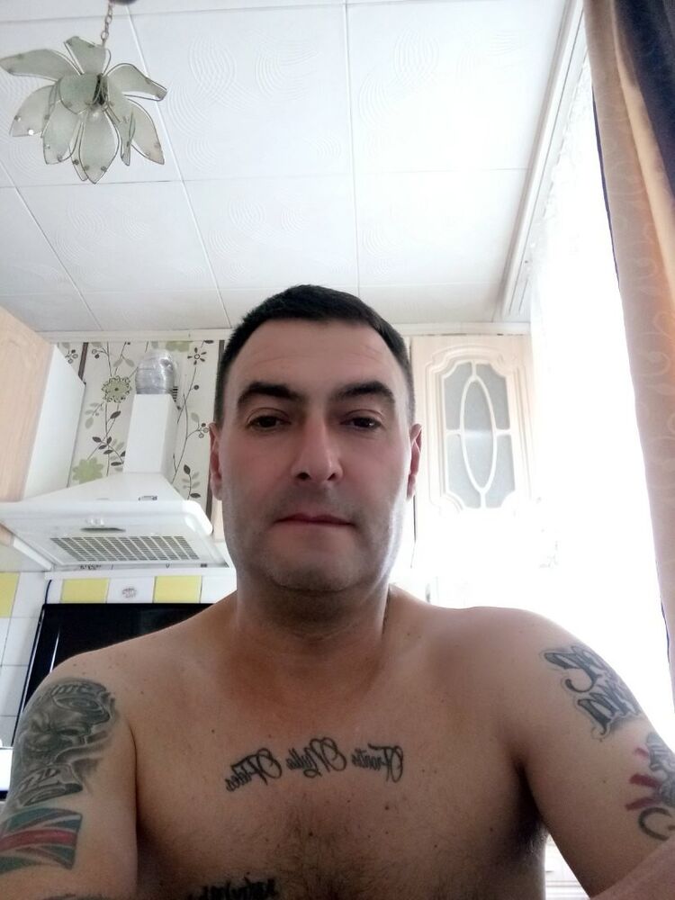  17430473  Andrei, 50 ,    