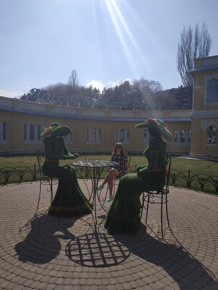  53191913  Anna, 46 ,    