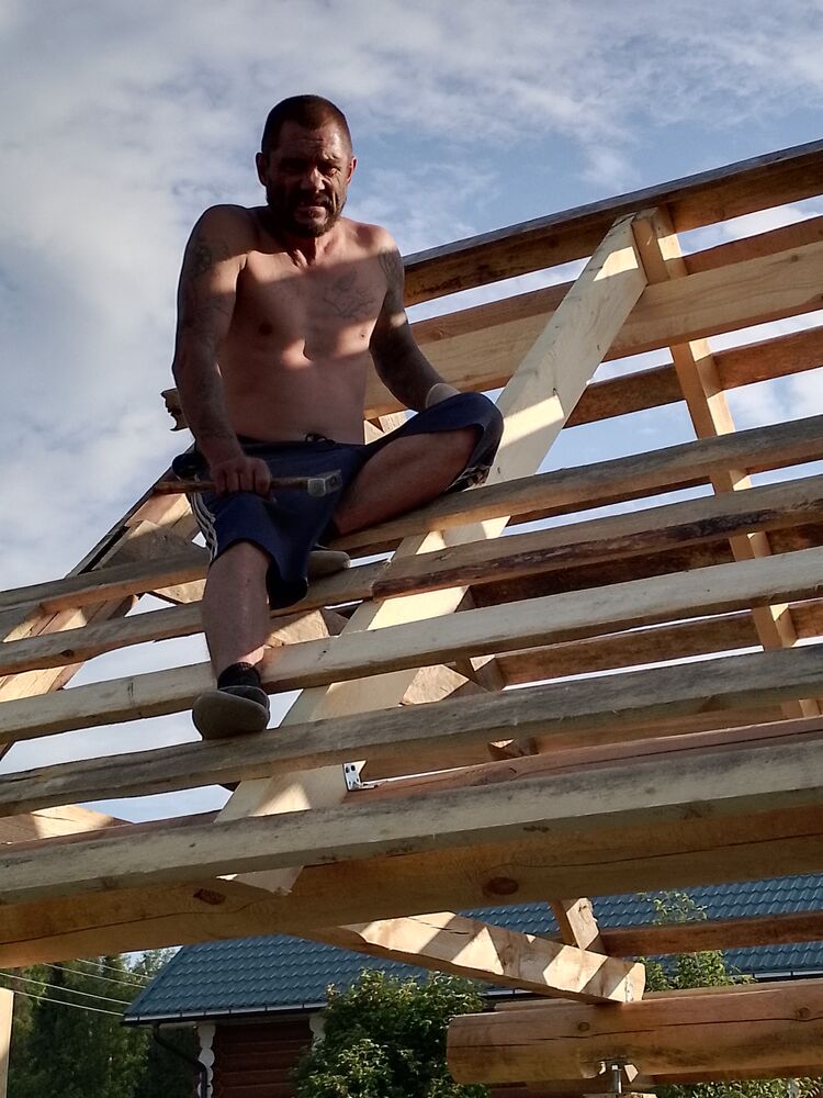  35687023  , 46 ,    