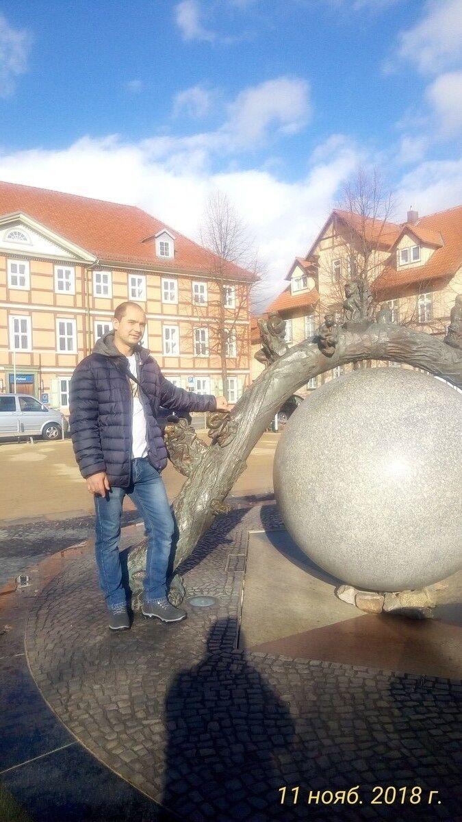  ,   Andrei, 35 ,   ,   , c 