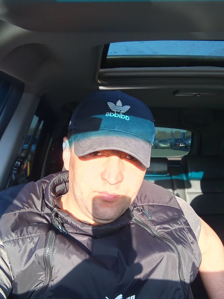  ,   Vlad, 34 ,   ,   