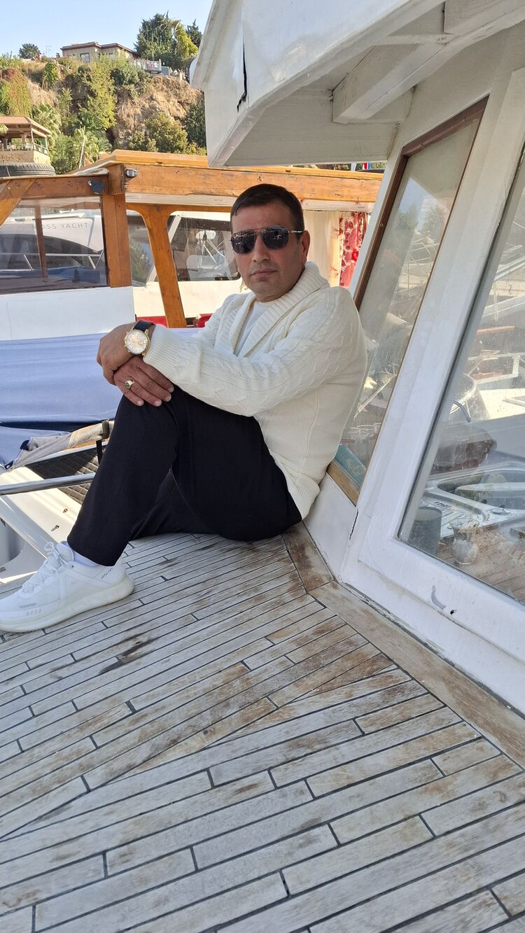  ,   Omer agaoglu, 46 ,   ,   
