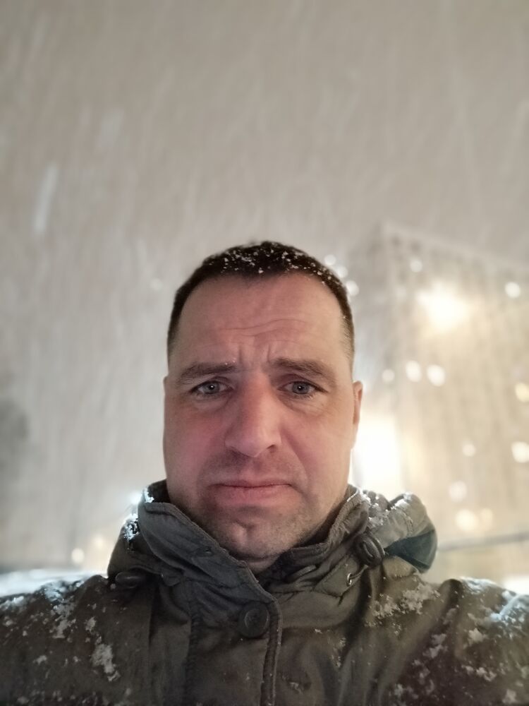  ,   Dima, 44 ,   ,   , c , 