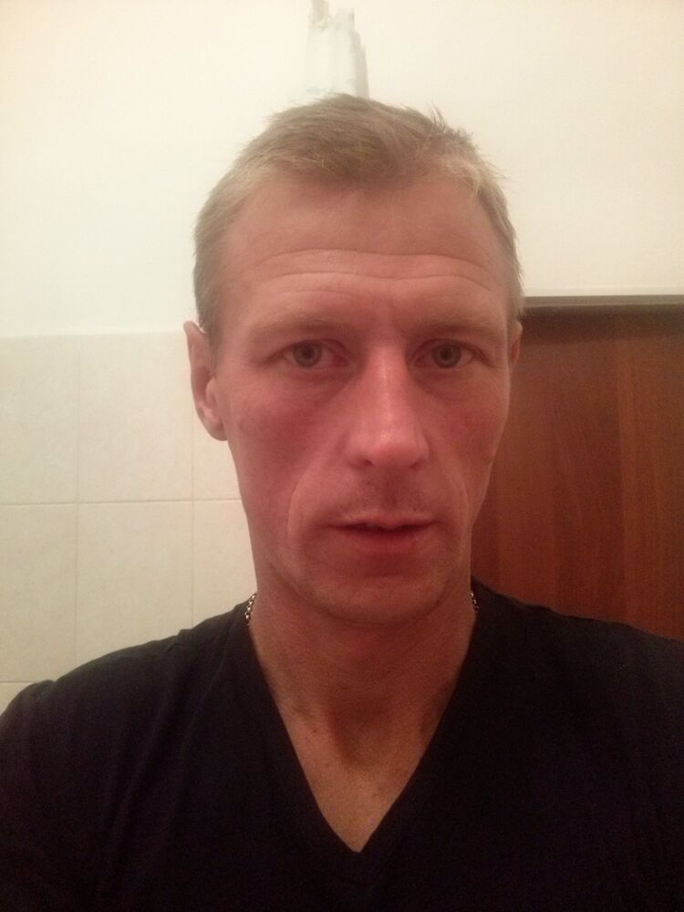  6587843  Georgi, 47 ,    
