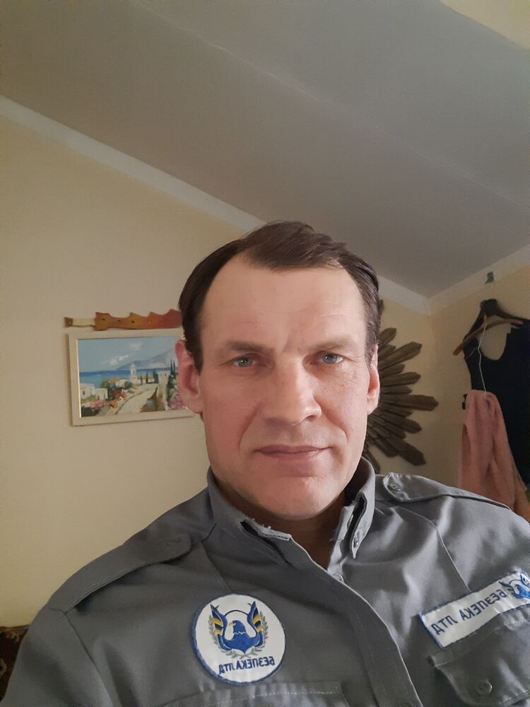  24502913  , 51 ,    