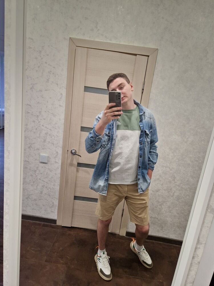  51907343  Alex, 26 ,    