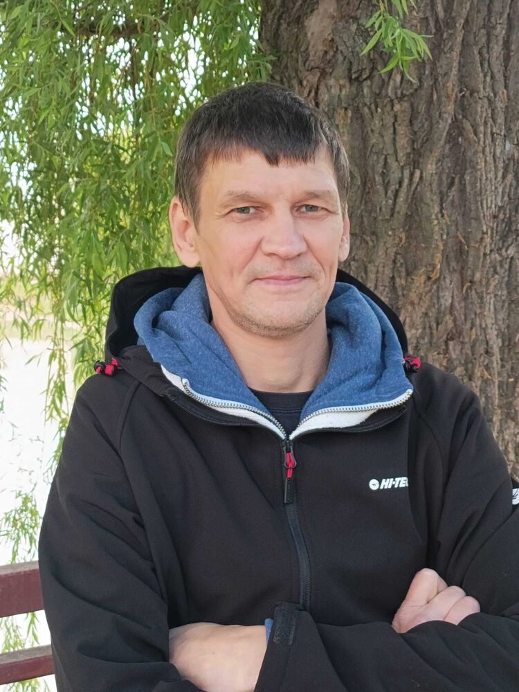  51893103  Andrei, 43 ,    